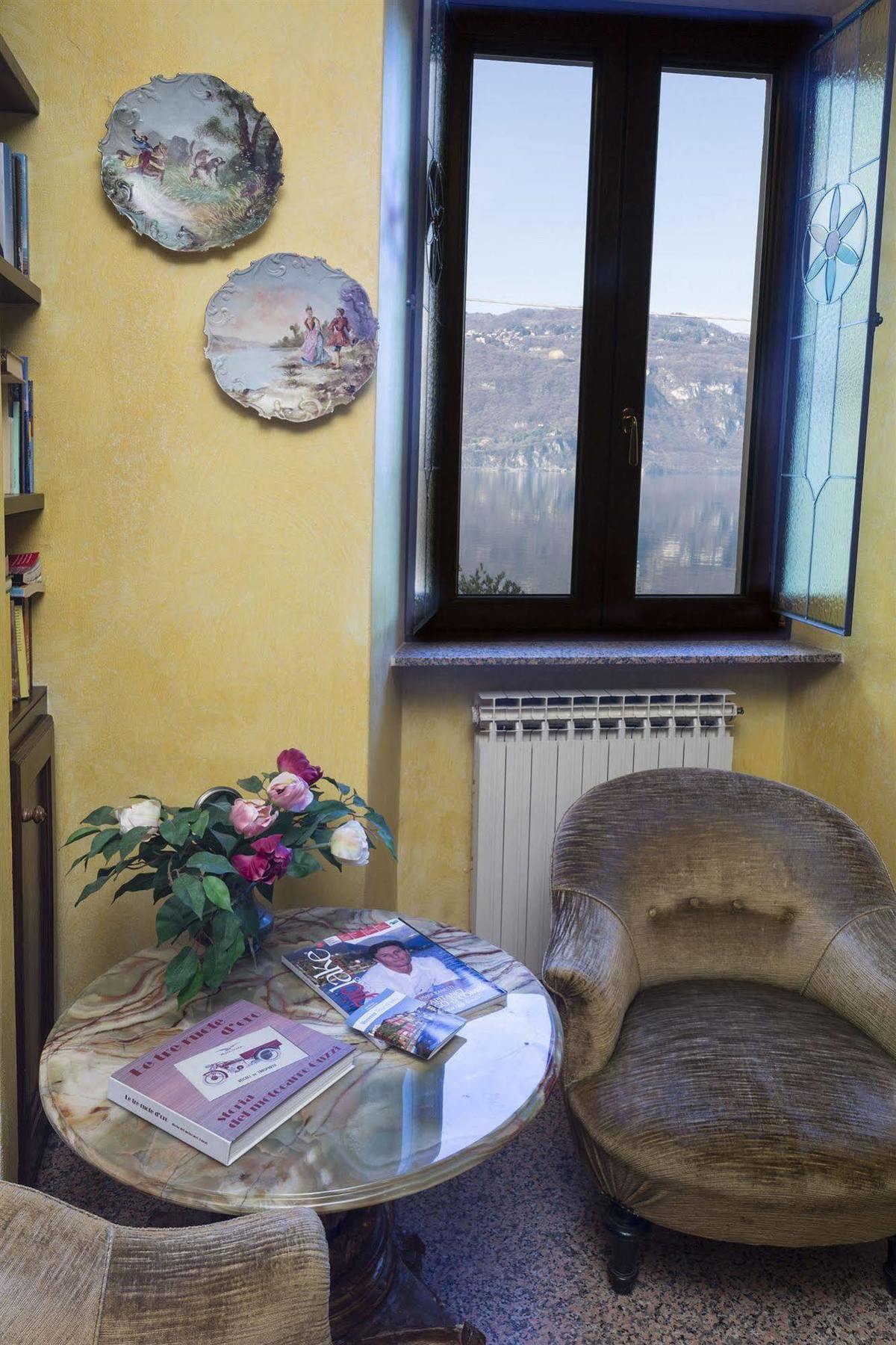 B&B - Foresteria - Frontelago Lake Como Мандельо дел Ларио Екстериор снимка